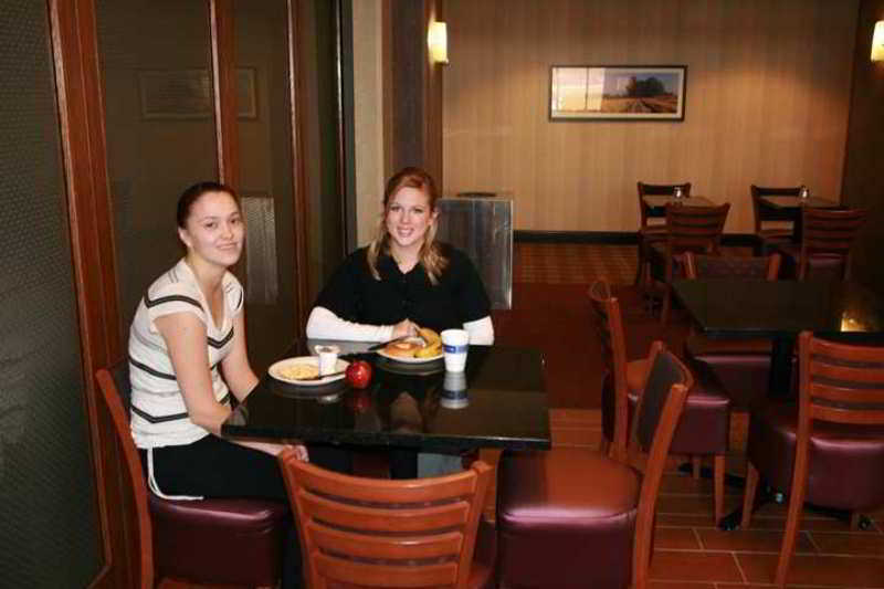 Hampton Inn & Suites Marshalltown Restaurante foto